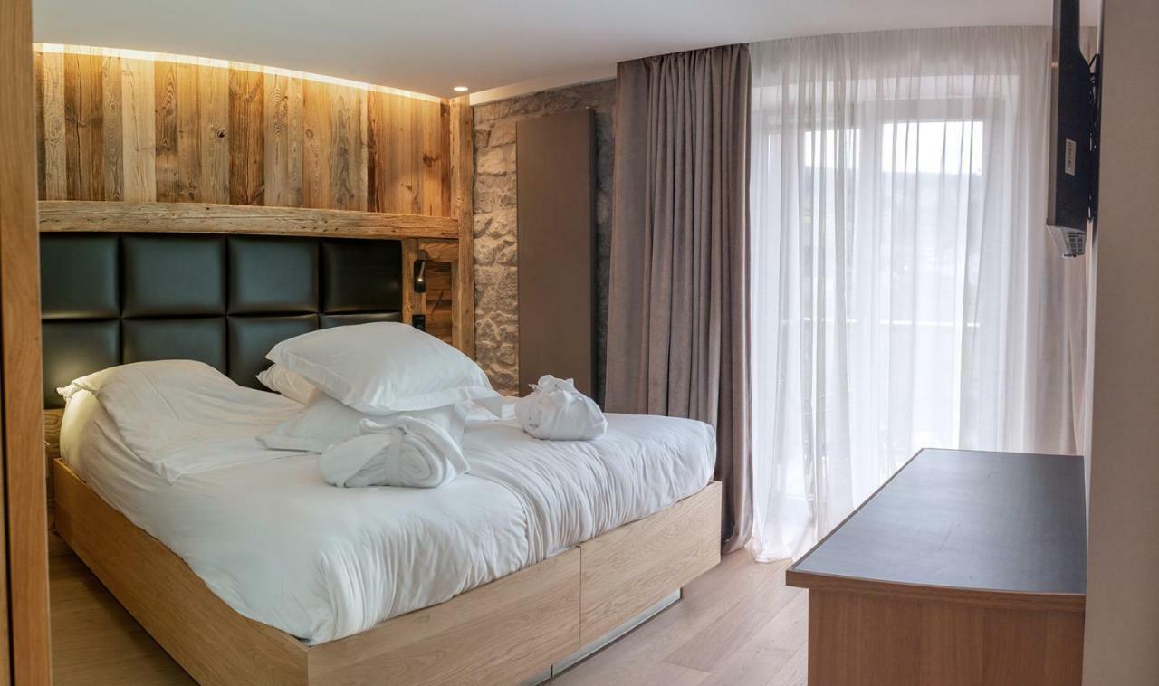 Hotel Interlaken Lounge Bar & Spa Xonrupt-Longemer ภายนอก รูปภาพ